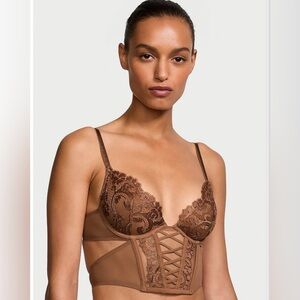 NWT Victoria’s Secret Boho Floral Embroidery Low-Cut Demi Corset Top size L